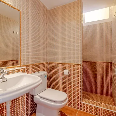 Flatguest + + 2bdr + Pool Apartamento *