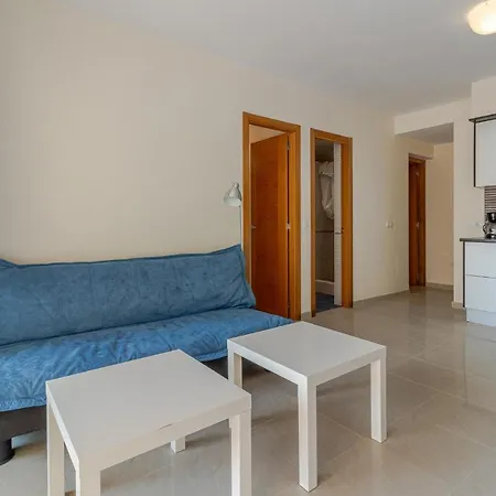 Flatguest + + 2bdr + Pool Apartament
